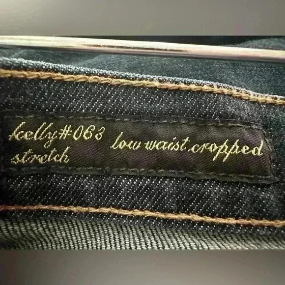 Citizens of Humanity Stretch Low Waist Cropped Jeans (439) - Picture 11 of 14